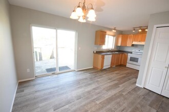 13010 93a St in Grande Prairie, AB - Building Photo - Building Photo