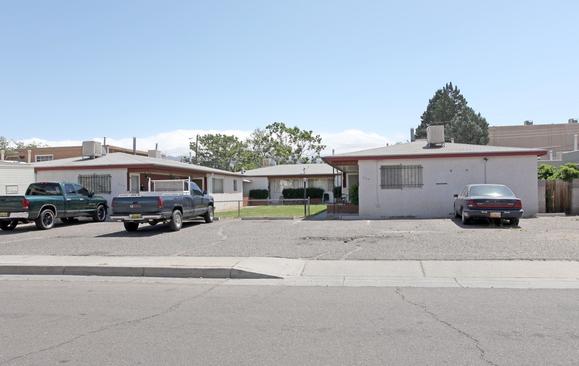 208-212 San Pablo St NE in Albuquerque, NM - Foto de edificio