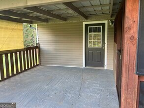 8705 Gullatt Rd in Palmetto, GA - Building Photo - Building Photo