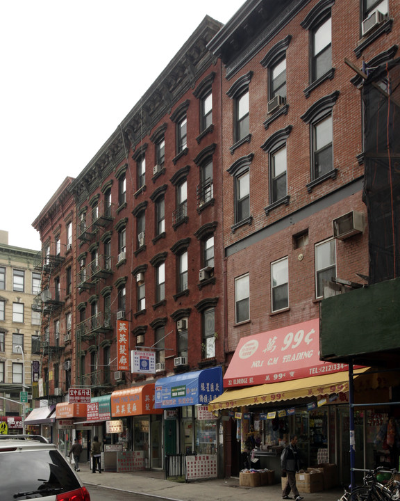 24 Eldridge St in New York, NY - Building Photo