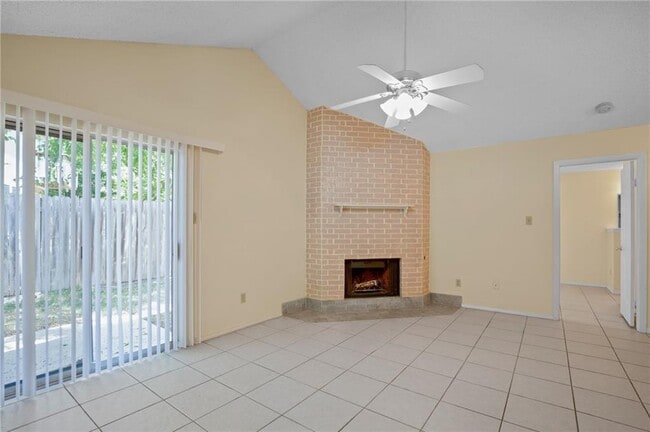 12213 Tyson Cove in Austin, TX - Building Photo - Building Photo