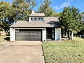 5117 S Lions Ave in Broken Arrow, OK - Building Photo