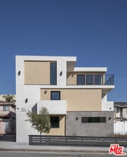 1432-1432 W 9th St in Los Angeles, CA - Building Photo - Building Photo