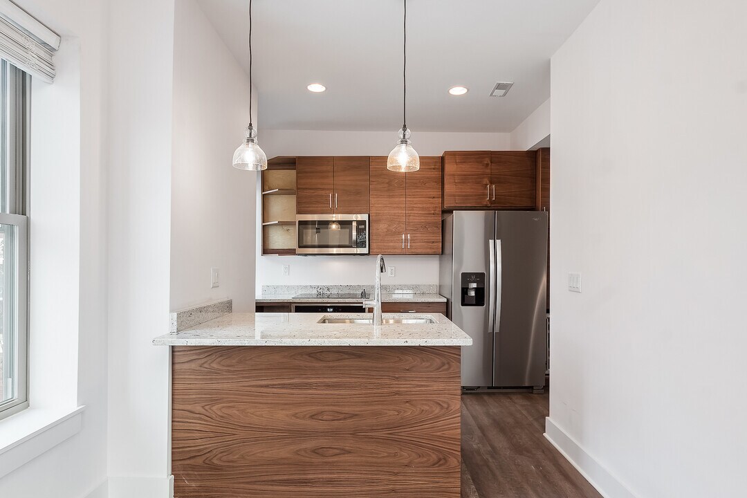 298 Wilson Ave in Columbus, OH - Building Photo