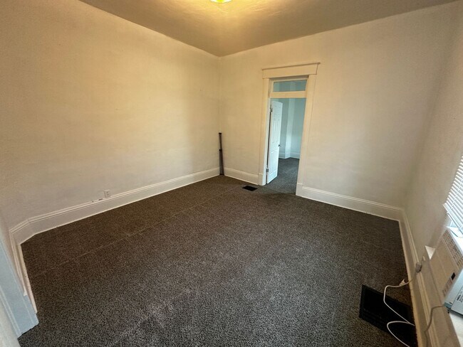 property at 1402 Prospect Ave