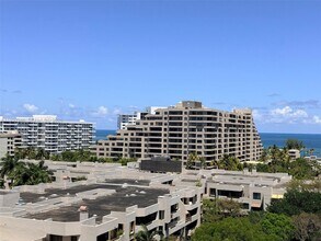 151 Crandon Blvd in Key Biscayne, FL - Building Photo - Building Photo
