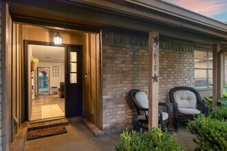 5618 Village Way Dr. in Katy, TX - Building Photo - Building Photo