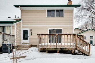 2712 Terraceview Ct in Plymouth, MN - Building Photo - Building Photo