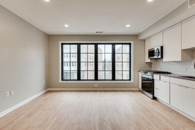 2210 Wisconsin Ave NW in Washington, DC - Building Photo - Building Photo