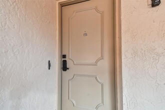 4800 Brittany Dr S in St. Petersburg, FL - Building Photo - Building Photo