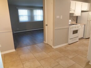 10748 S Harlem Ave in Worth, IL - Building Photo - Building Photo