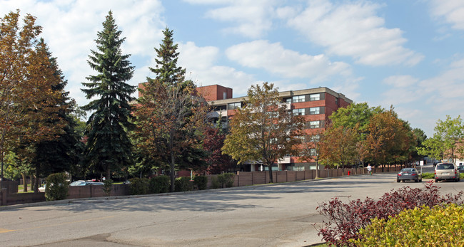 Ashley Manor in Ajax, ON - Building Photo - Building Photo