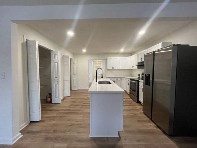 4 Easy St in Taylors, SC - Building Photo - Building Photo