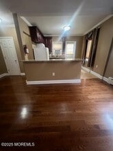 20-28-28 E Main St in Freehold, NJ - Building Photo - Building Photo