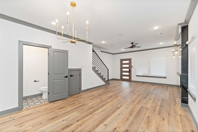 8115 Jeffery St in Houston, TX - Foto de edificio - Building Photo