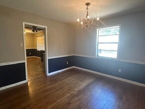 5512 White Pine Dr in Mobile, AL - Building Photo - Building Photo