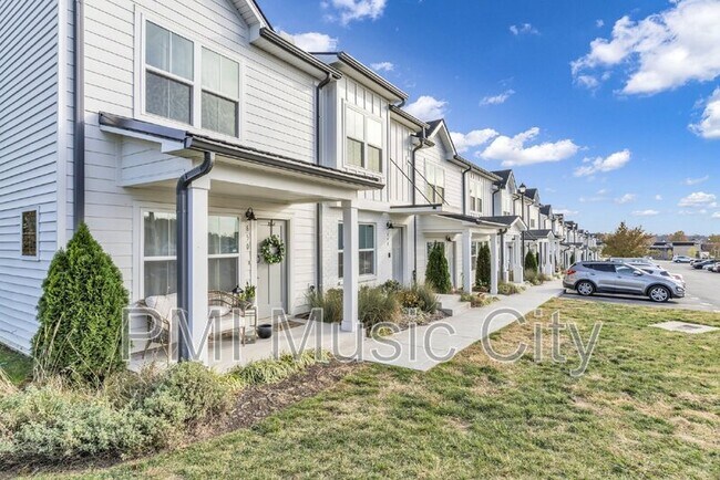 622 Hadley Vlg Blvd in Nashville, TN - Building Photo - Building Photo