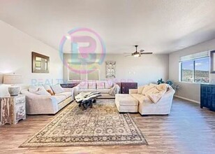 2015 Painted Sky Wy in Sun Valley, NV - Building Photo - Building Photo