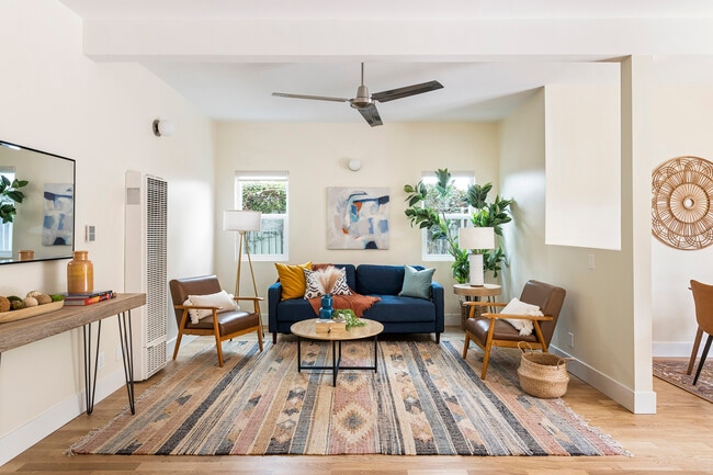 617 6th Ave, Unit A in Los Angeles, CA - Foto de edificio - Building Photo