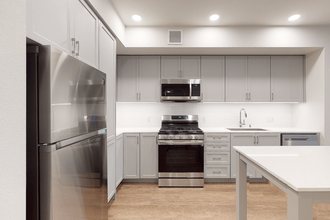 185 S State College Blvd-Unit -FL1-ID3762A in Brea, CA - Building Photo - Building Photo