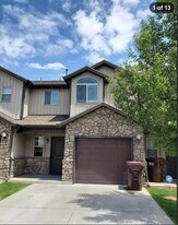 2271 S Knights Way in West Haven, UT - Building Photo