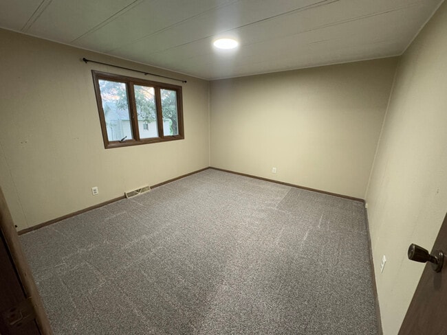 935 N Rerick Ave in Primghar, IA - Building Photo - Building Photo