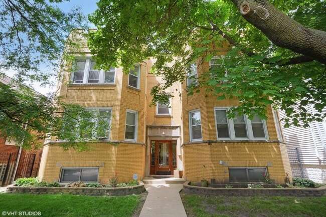 3744 N Whipple St in Chicago, IL - Building Photo - Building Photo