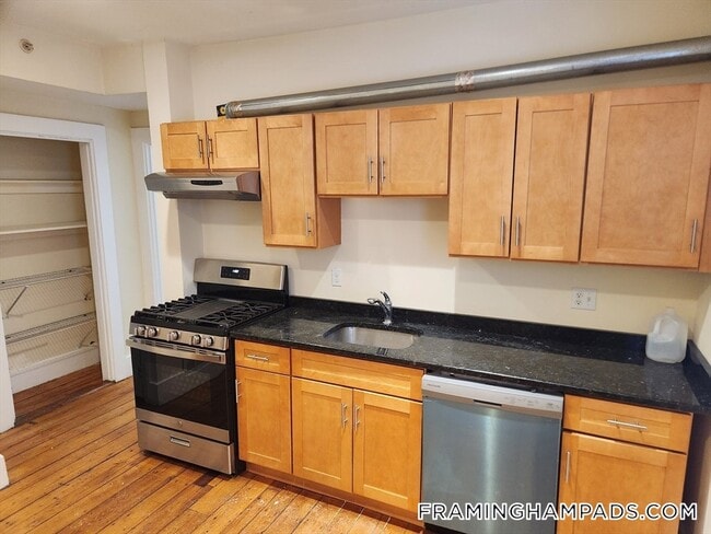 24 Centennial Pl
