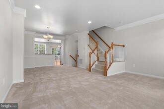 43187 Loudoun Reserve Dr in Ashburn, VA - Building Photo - Building Photo