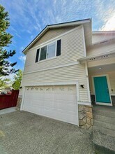 12446 SE 299th Pl in Auburn, WA - Building Photo - Building Photo