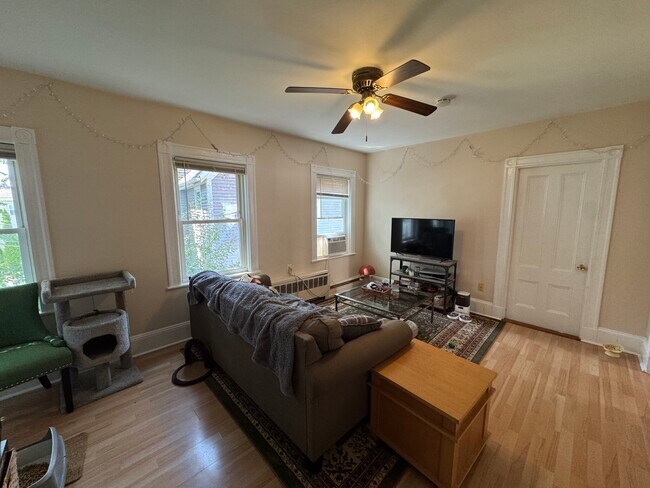 28 Westford St, Unit 2