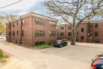 147 Virginia Street in St. Paul, MN - Foto de edificio - Building Photo