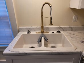 155 E High St in Cookeville, TN - Building Photo - Building Photo