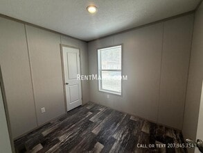 799 Stillwater Ave in Old Town, ME - Building Photo - Building Photo