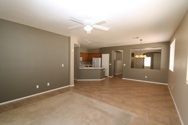 9702 W Mesa Vista Ave in Las Vegas, NV - Building Photo - Building Photo