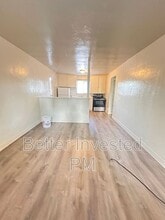 530 Talmage Rd in Ukiah, CA - Building Photo - Building Photo