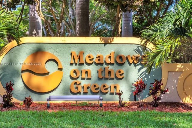 property at 1408 Meadows Cir W
