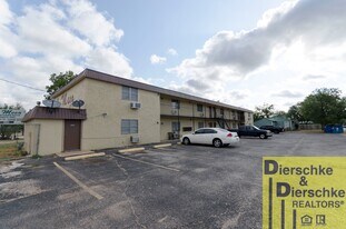 LaMesa Apartments in San Angelo, TX - Building Photo