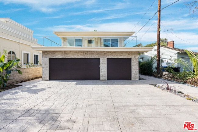 property at 719 S Westgate Ave