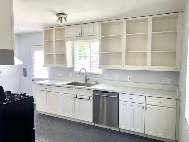 1637 East Coronado Road in Phoenix, AZ - Foto de edificio - Building Photo