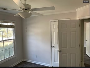 111 Barrett Springs Dr in Canton, GA - Building Photo - Building Photo