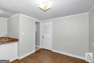 1926 Howard Ave, Unit B in Augusta, GA - Foto de edificio - Building Photo