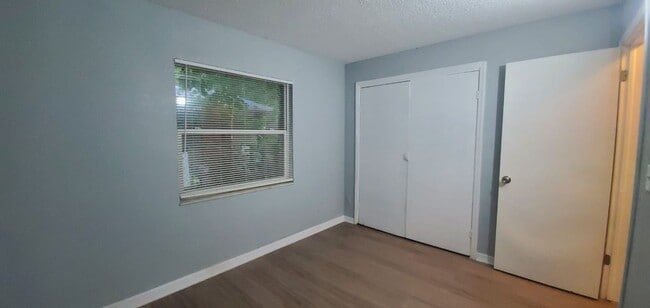 property at 1714 E Idell St