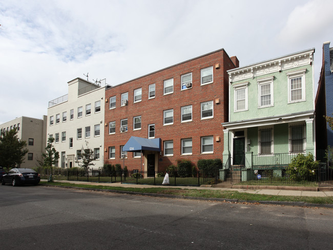 1314 K St SE in Washington, DC - Foto de edificio - Building Photo