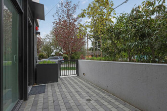 1995 Nassau Dr in Vancouver, BC - Building Photo - Building Photo