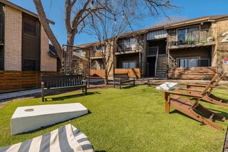 The Enclave in Austin, TX - Building Photo - Building Photo