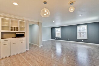 201 Brooklyn Ave in San Jose, CA - Building Photo - Building Photo