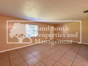 2527 Crystal Lake Acres Dr in Lakeland, FL - Building Photo - Building Photo