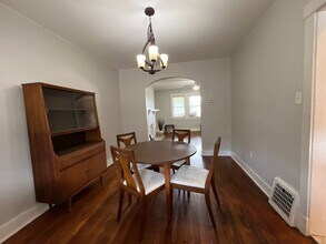 516 Belgreen Pl in Pittsburgh, PA - Foto de edificio - Building Photo