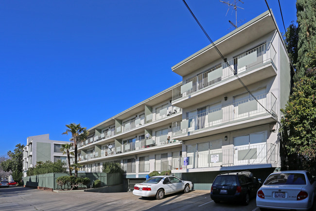 Century Plaza in Sacramento, CA - Foto de edificio - Building Photo